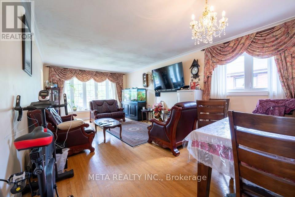 79 Chestermere Boulevard, Toronto, Ontario M1J 2Y2 - Photo 2 - E13148746