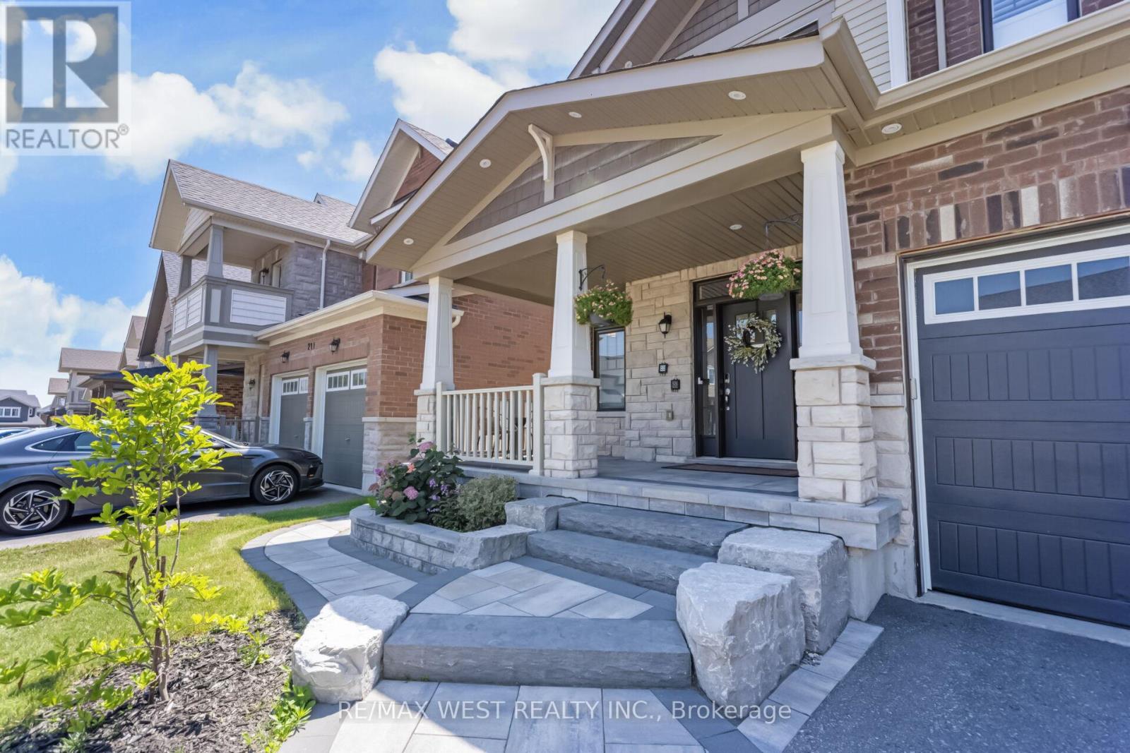 207 Symington Avenue, Oshawa, Ontario  L1L 0J8 - Photo 5 - E13148754