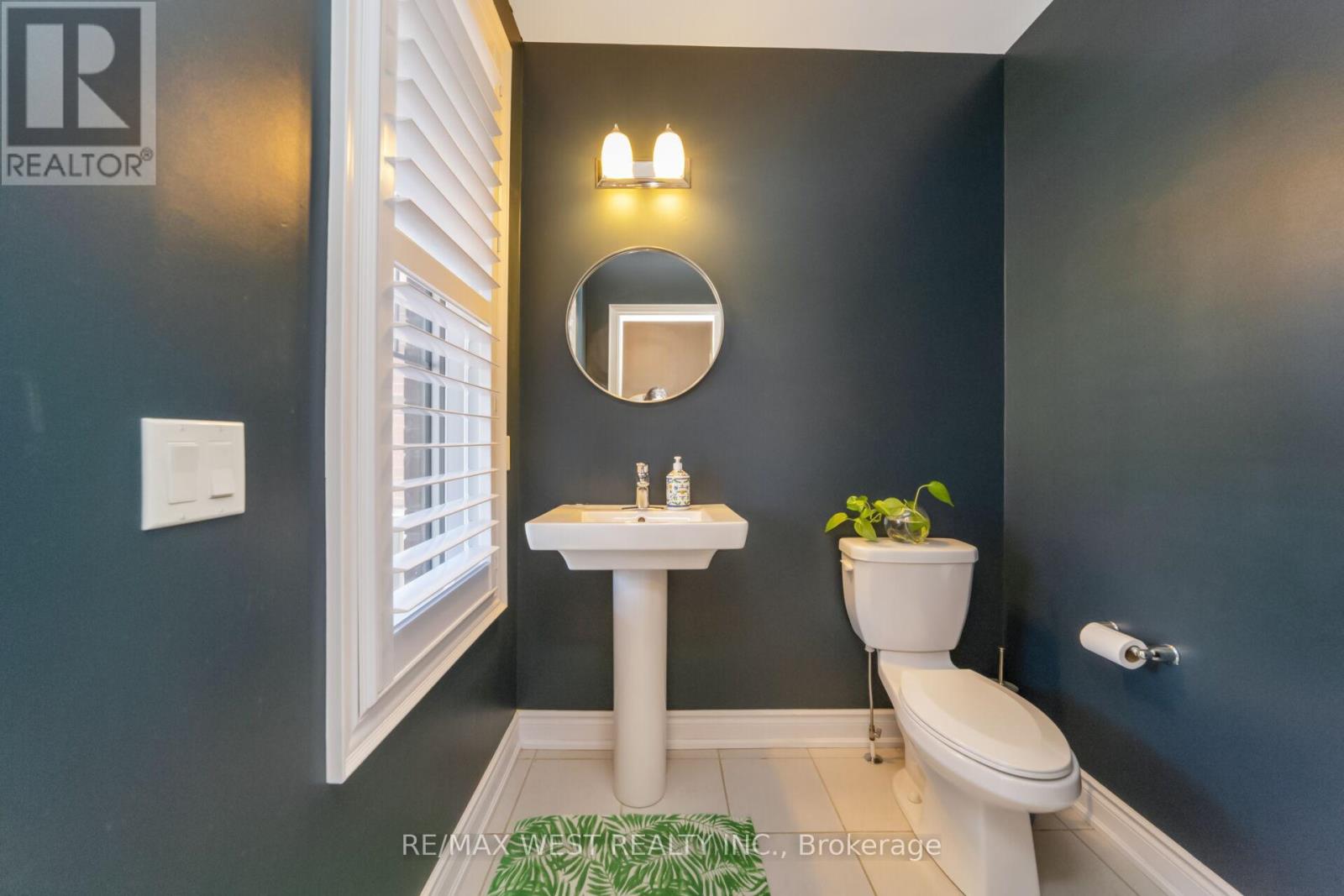207 Symington Avenue, Oshawa, Ontario  L1L 0J8 - Photo 8 - E13148754