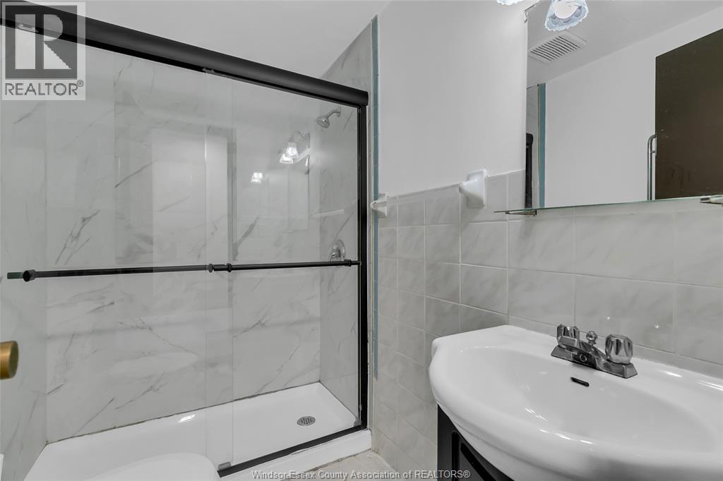 397 Josephine, Windsor, Ontario  N9B 2K9 - Photo 17 - 26011403