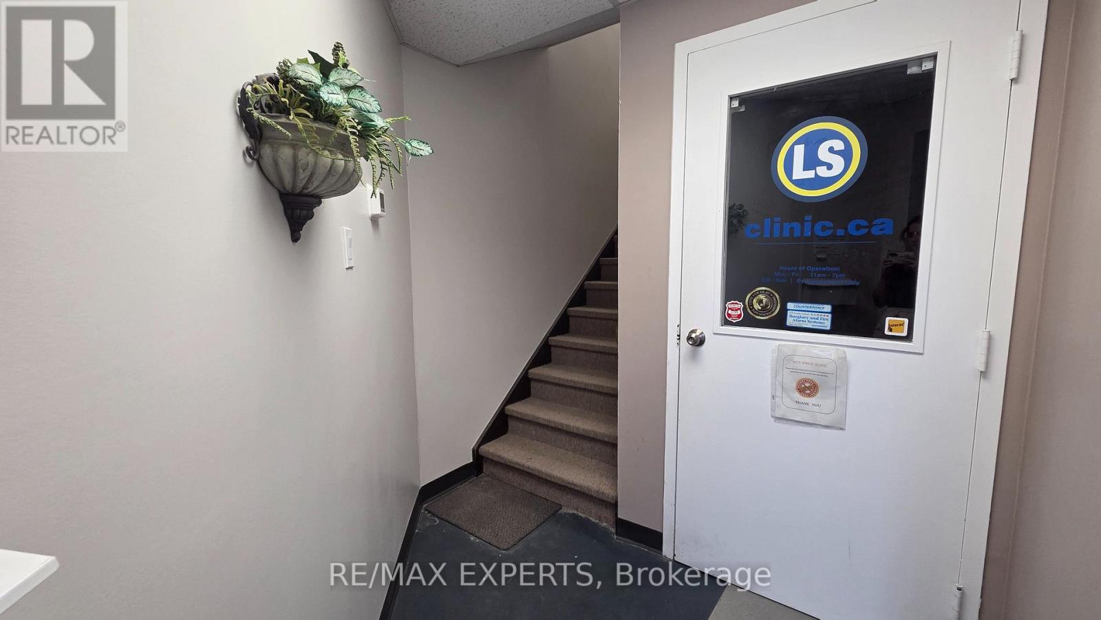 10 - 400 Esna Park Drive, Markham, Ontario  L3R 3K2 - Photo 2 - N13148562