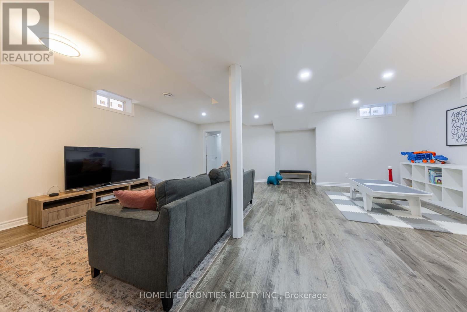 286 Helen Avenue, Markham, Ontario  L3R 1K1 - Photo 36 - N13148624