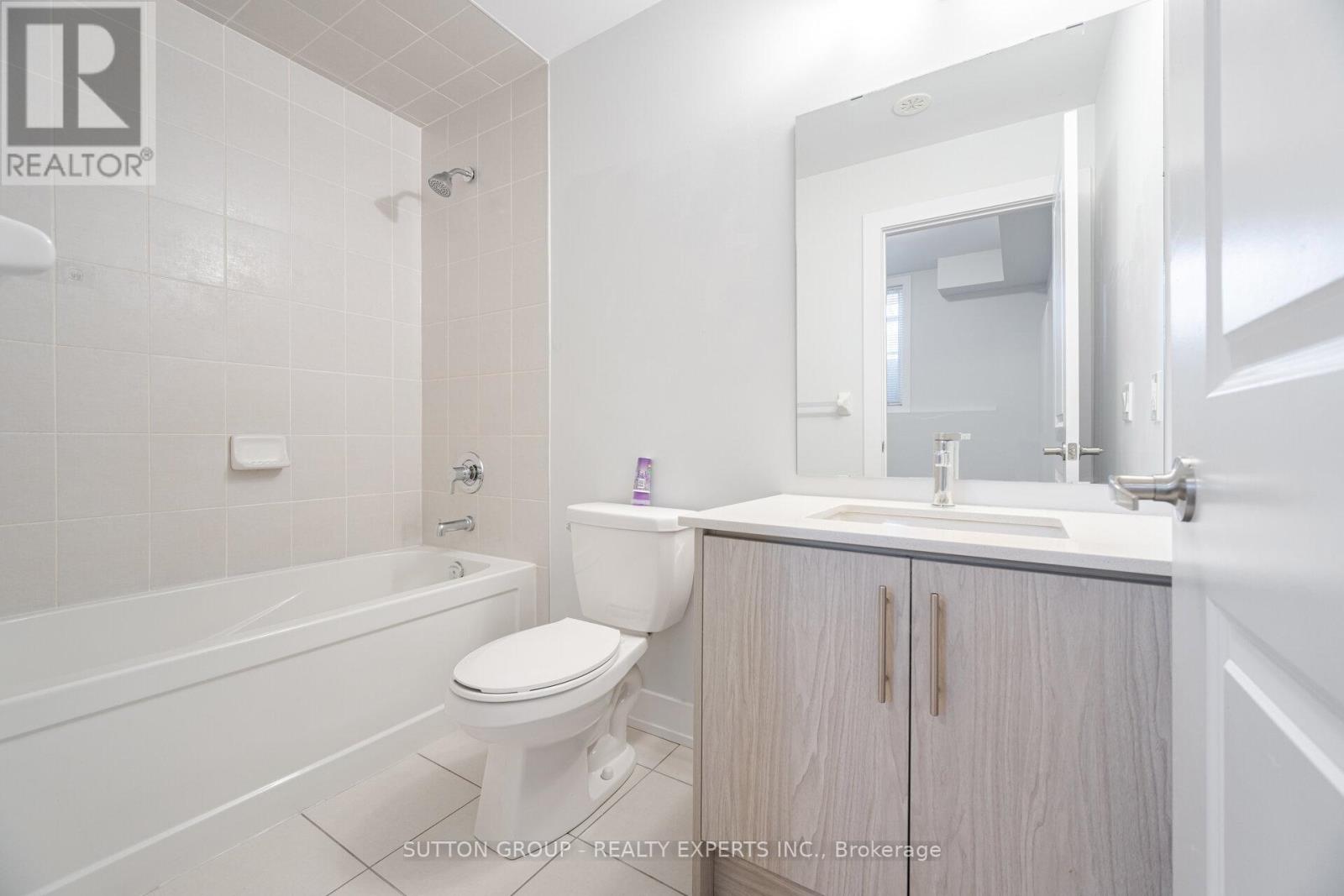 L109 - 9560 Islington Avenue, Vaughan, Ontario  L4H 4Z5 - Photo 35 - N13148682