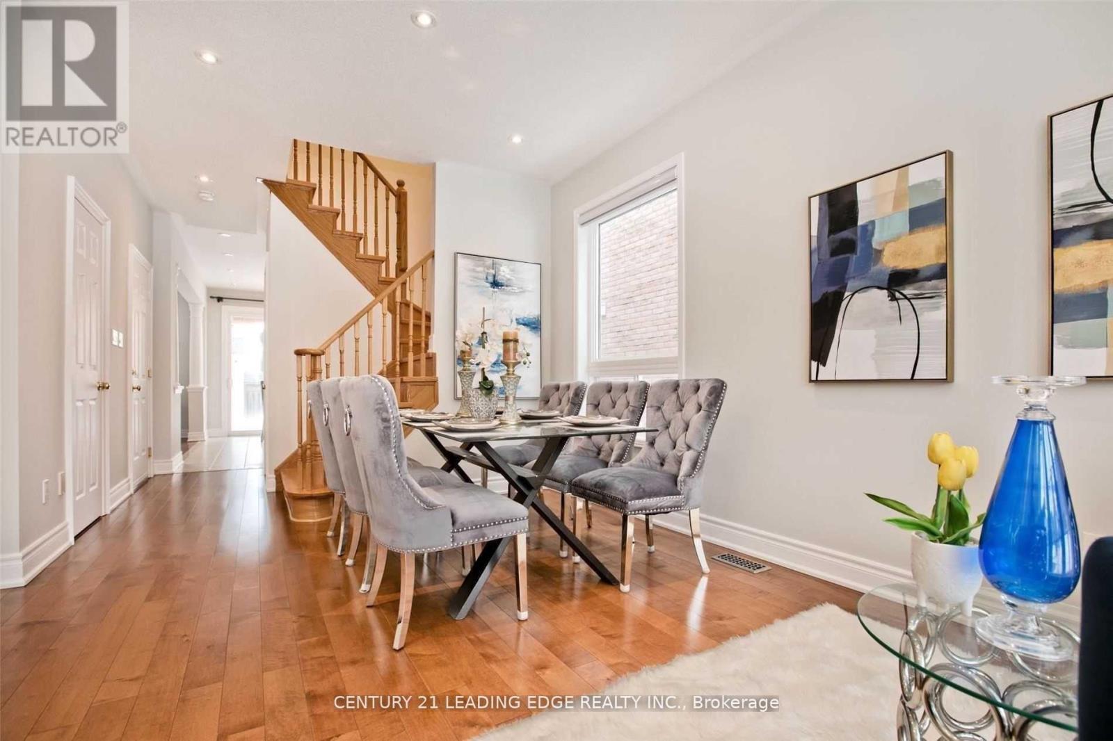 40 Kentley Street, Markham, Ontario L6C 3G2 - Photo 3 - N13148790