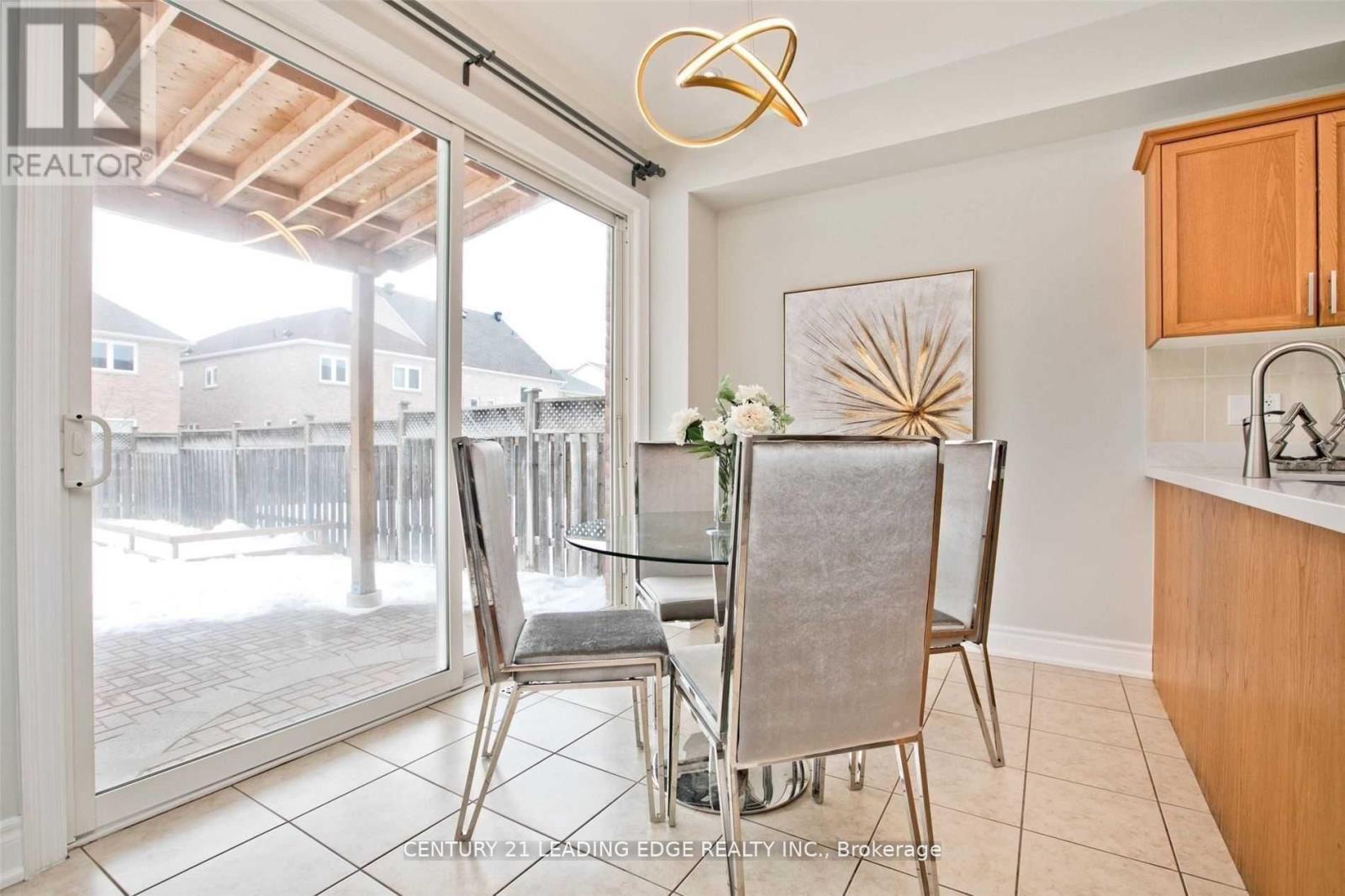 40 Kentley Street, Markham, Ontario L6C 3G2 - Photo 6 - N13148790