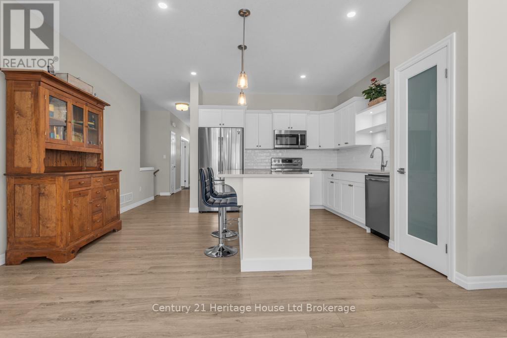 19 Livingston Drive, Tillsonburg, Ontario  N4G 0J3 - Photo 9 - X13148960