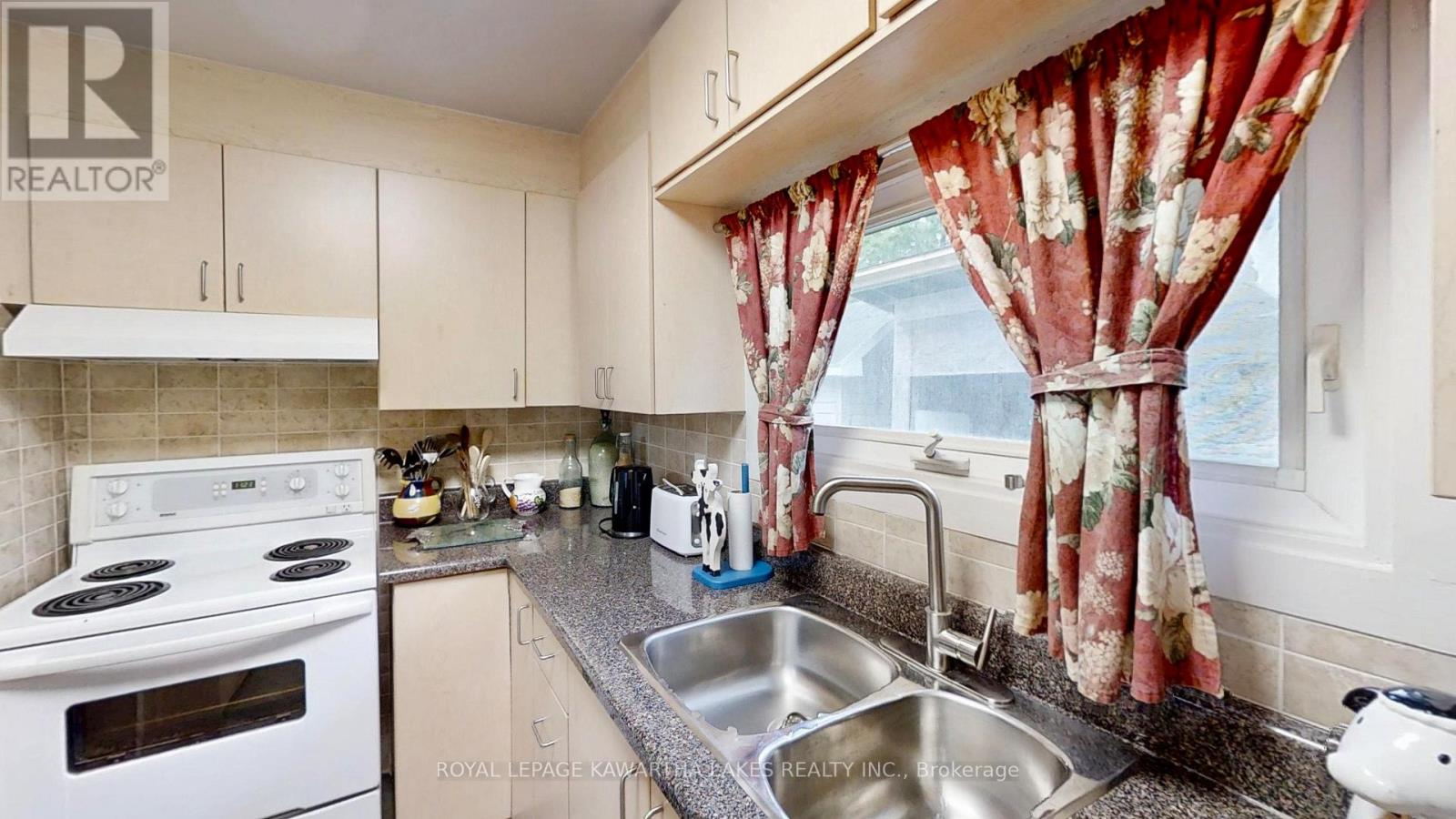 8 Sandy Cove Lane, Georgina, Ontario  L4P 3E9 - Photo 31 - N13148810