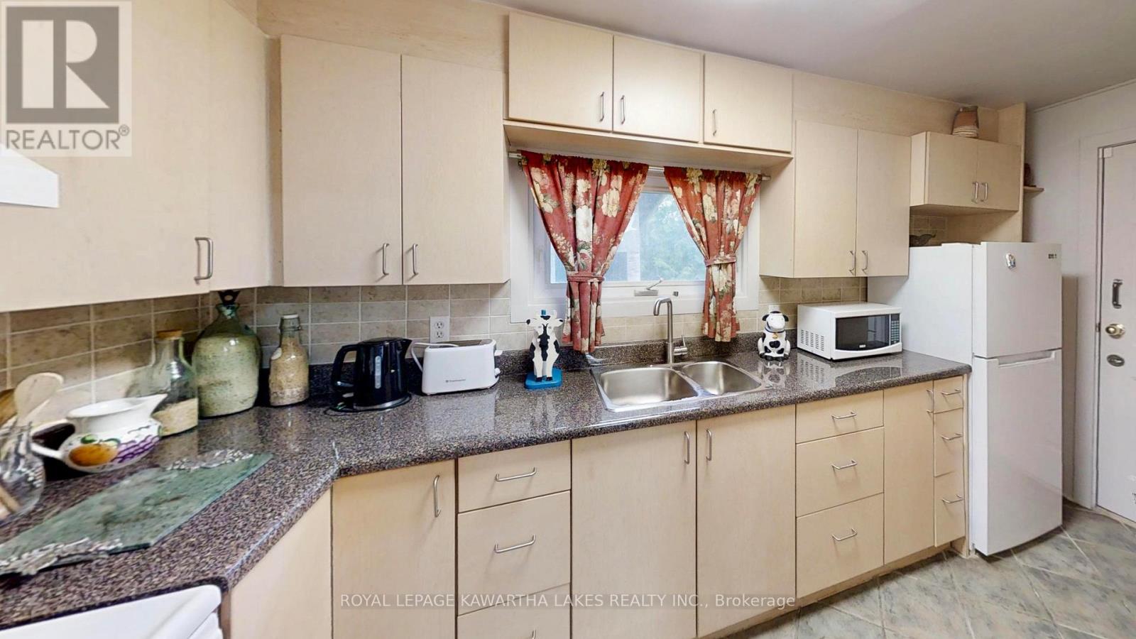 8 Sandy Cove Lane, Georgina, Ontario  L4P 3E9 - Photo 30 - N13148810