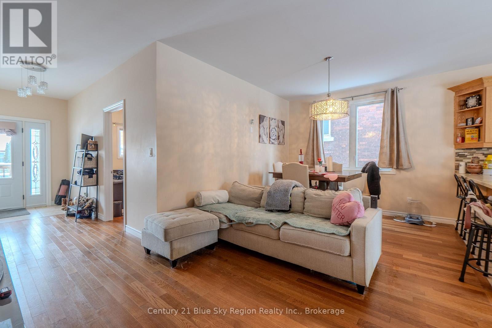 373 First Avenue E, North Bay, Ontario  P1B 1K2 - Photo 12 - X13148942
