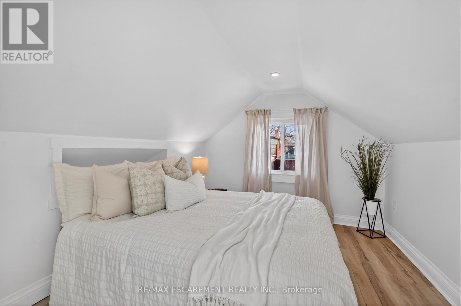 8 East 23rd Street, Hamilton, Ontario  L8V 2W6 - Photo 29 - X12879232