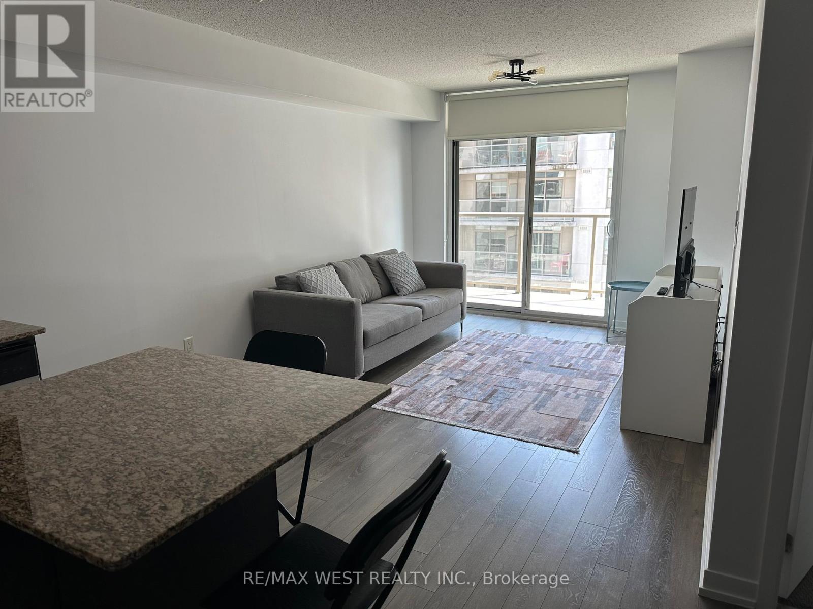 614 - 816 Lansdowne Avenue, Toronto, Ontario  M6H 4K6 - Photo 3 - W13148566