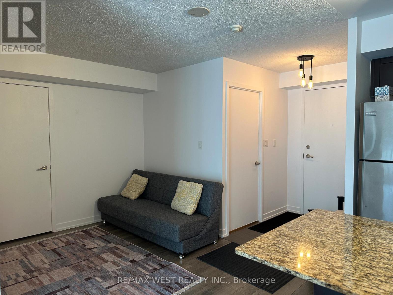 614 - 816 Lansdowne Avenue, Toronto, Ontario  M6H 4K6 - Photo 8 - W13148566