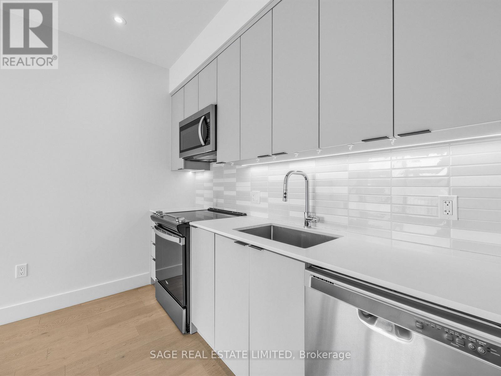 3 - 909 Castlefield Avenue, Toronto, Ontario  M6B 1C9 - Photo 11 - W13148580