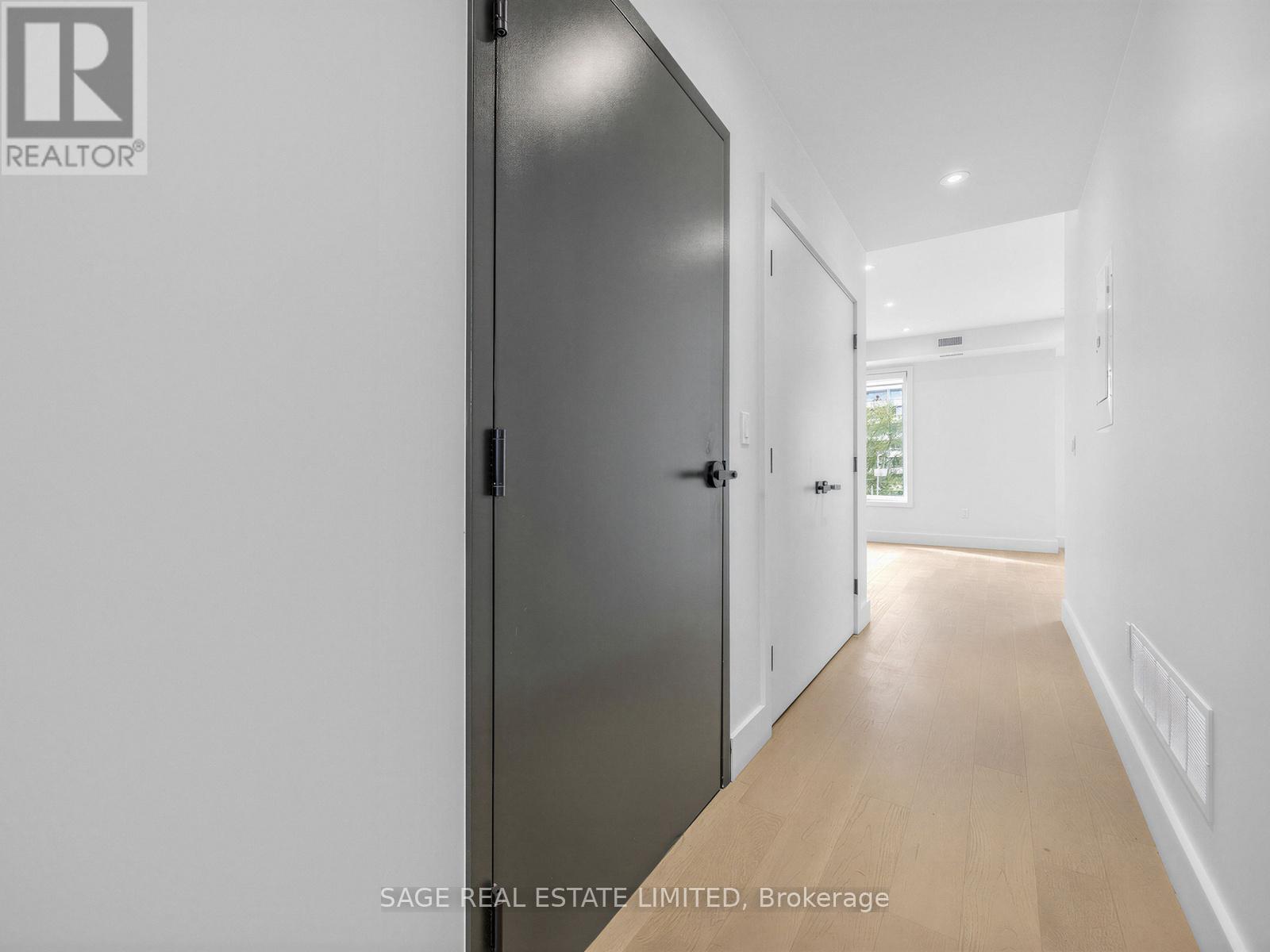 3 - 909 Castlefield Avenue, Toronto, Ontario  M6B 1C9 - Photo 16 - W13148580