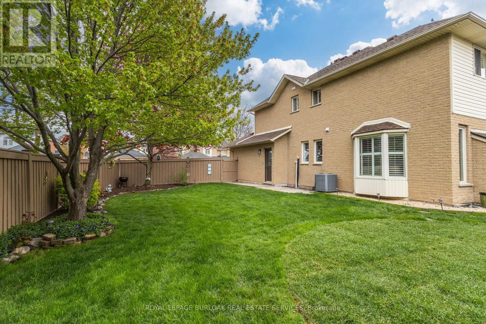 4119 Foxwood Drive, Burlington, Ontario  L7M 4L3 - Photo 37 - W13148598