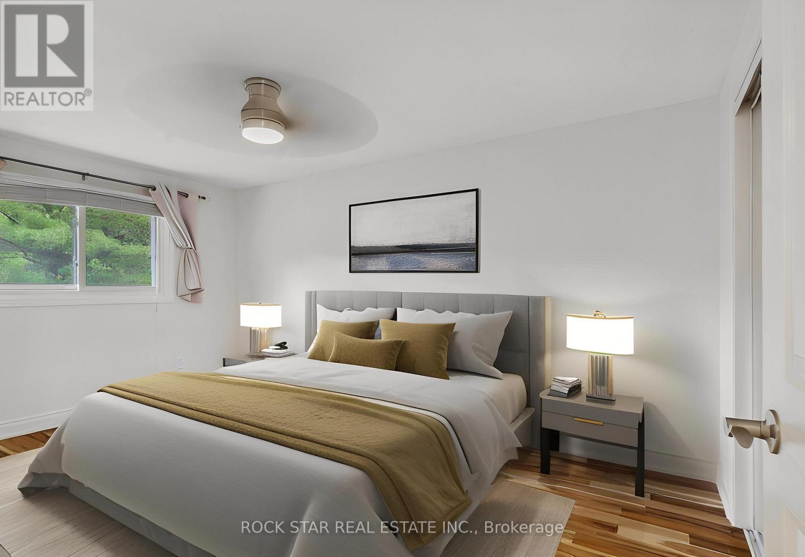 Upper - 3675 Glencolin Court, Mississauga, Ontario  L5C 2G3 - Photo 11 - W13148622