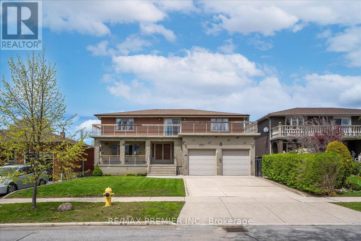 100 Hallsport Crescent, Toronto, Ontario  M3M 2K6 - Photo 4 - W13148630