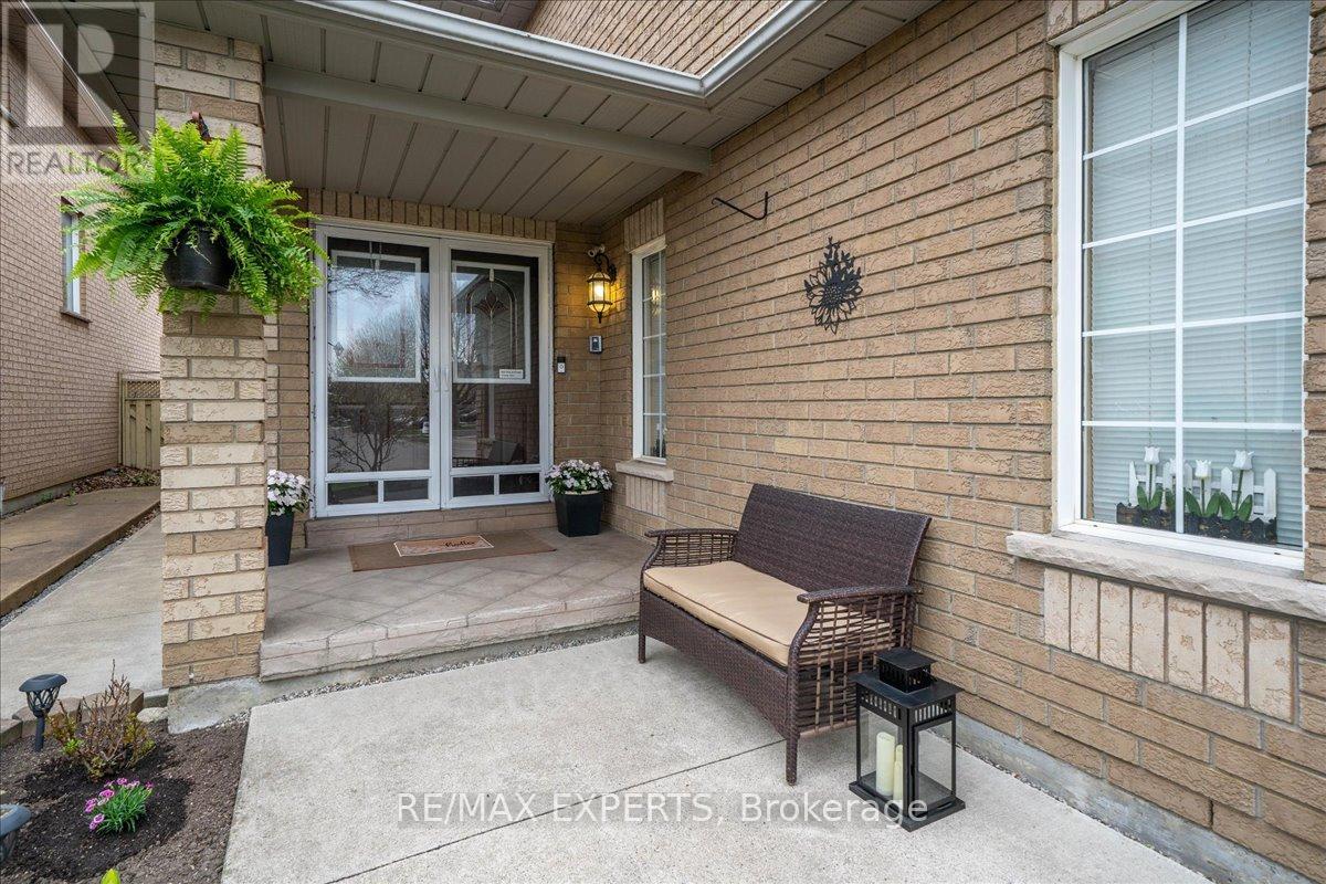 182 Waterbury Street, Caledon, Ontario  L7E 2H9 - Photo 3 - W13148642
