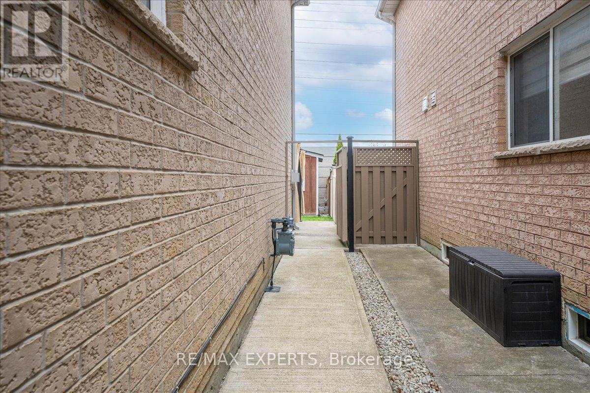 182 Waterbury Street, Caledon, Ontario  L7E 2H9 - Photo 44 - W13148642