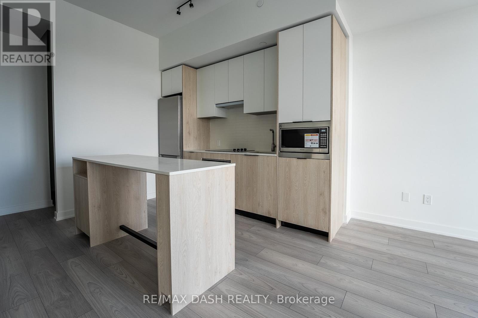 604 - 1007 The Queensway Avenue, Toronto, Ontario M8Z 0H4 - Photo 6 - W13148690