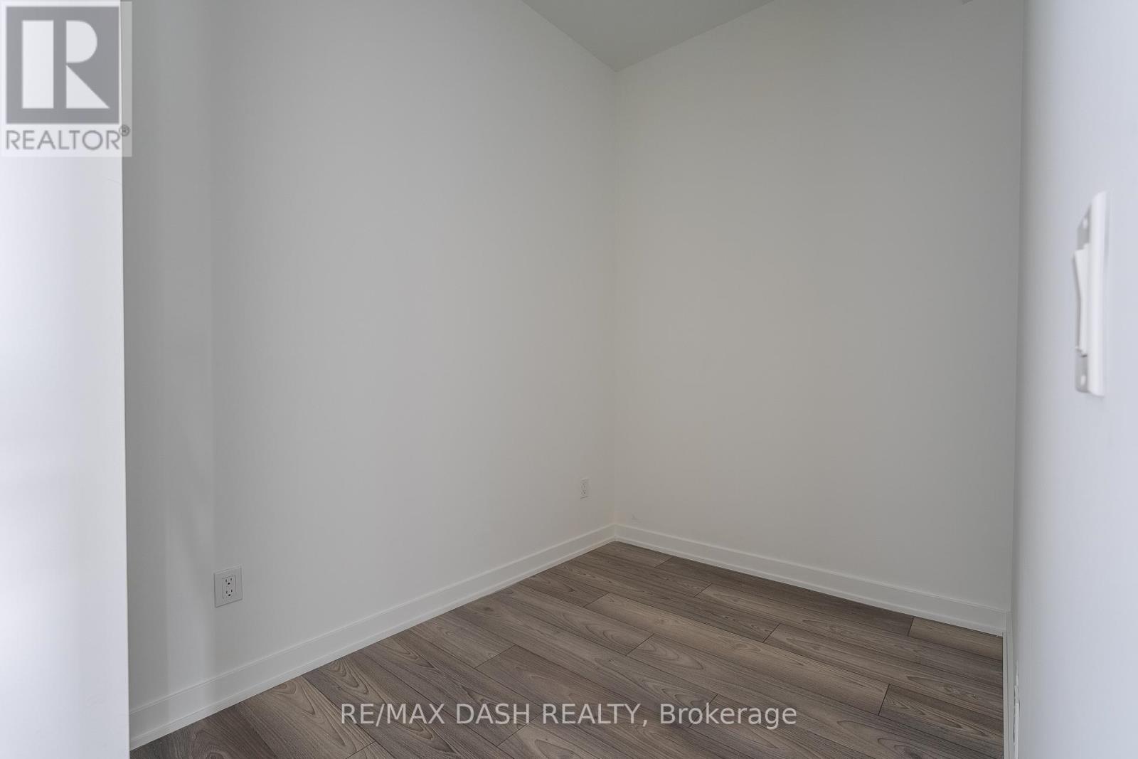 604 - 1007 The Queensway Avenue, Toronto, Ontario M8Z 0H4 - Photo 8 - W13148690