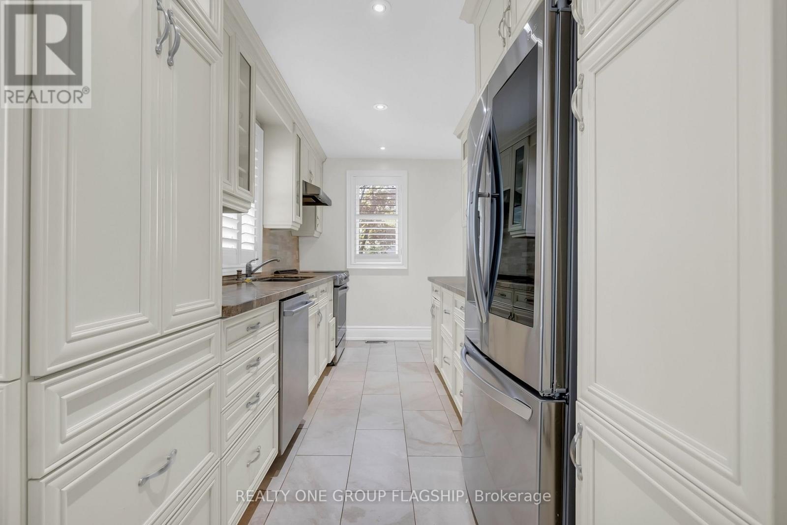 19 Yorkview Drive, Toronto, Ontario M8Z 2G1 - Photo 15 - W13148812