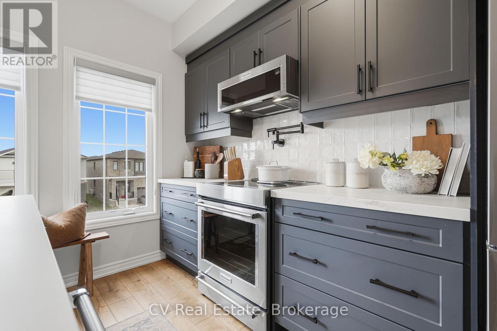 57 Harvest Crescent, Barrie, Ontario  L9J 0T5 - Photo 16 - S13149086