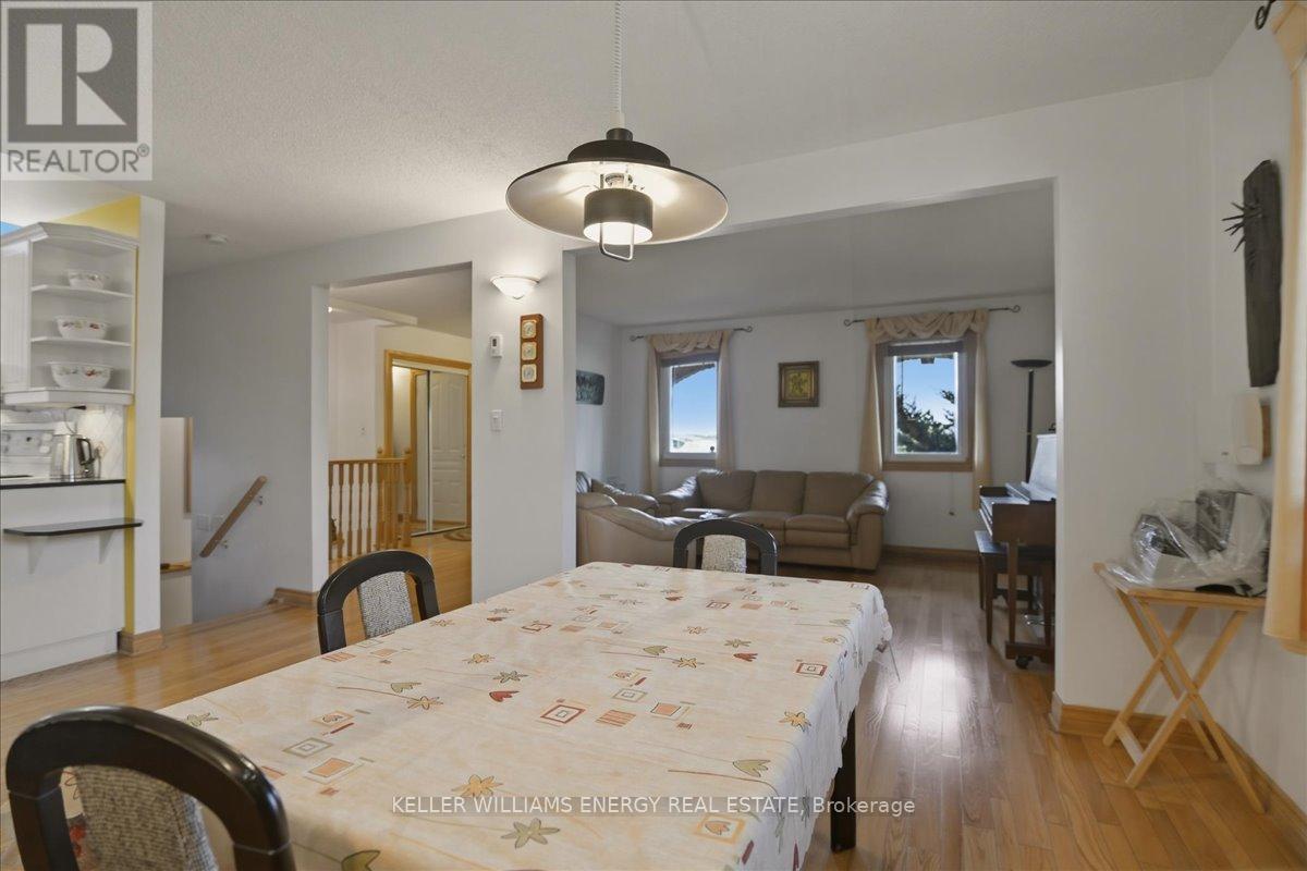 2033 Simcoe Street N, Oshawa, Ontario  L1H 7K4 - Photo 12 - E13148872