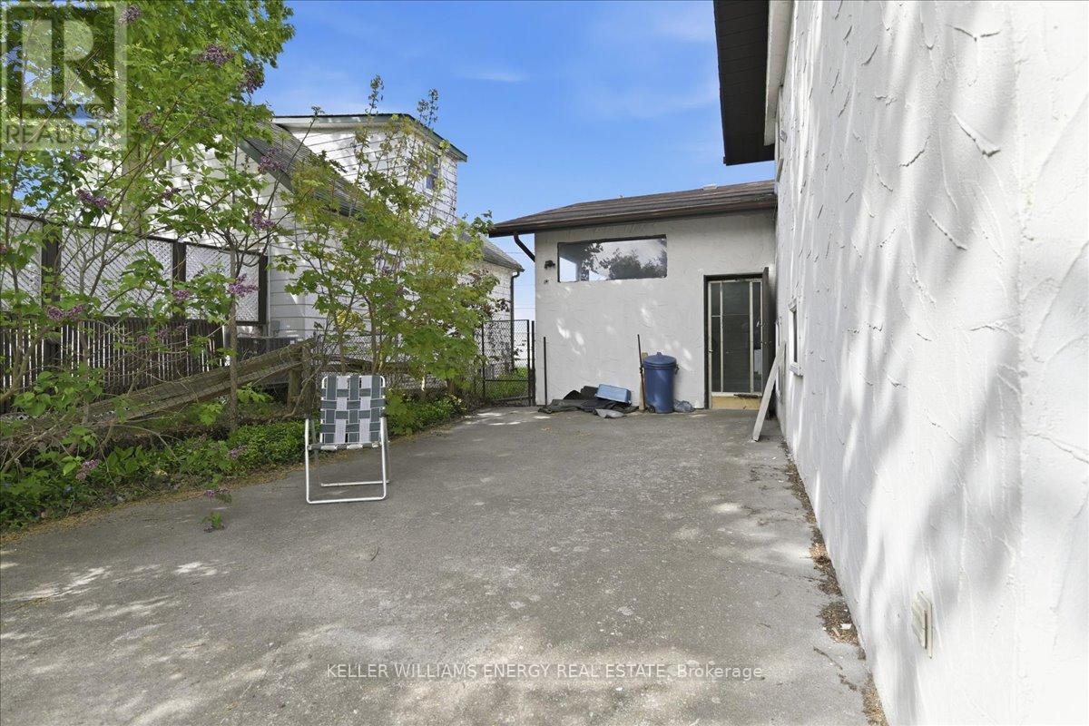 2033 Simcoe Street N, Oshawa, Ontario  L1H 7K4 - Photo 7 - E13148872