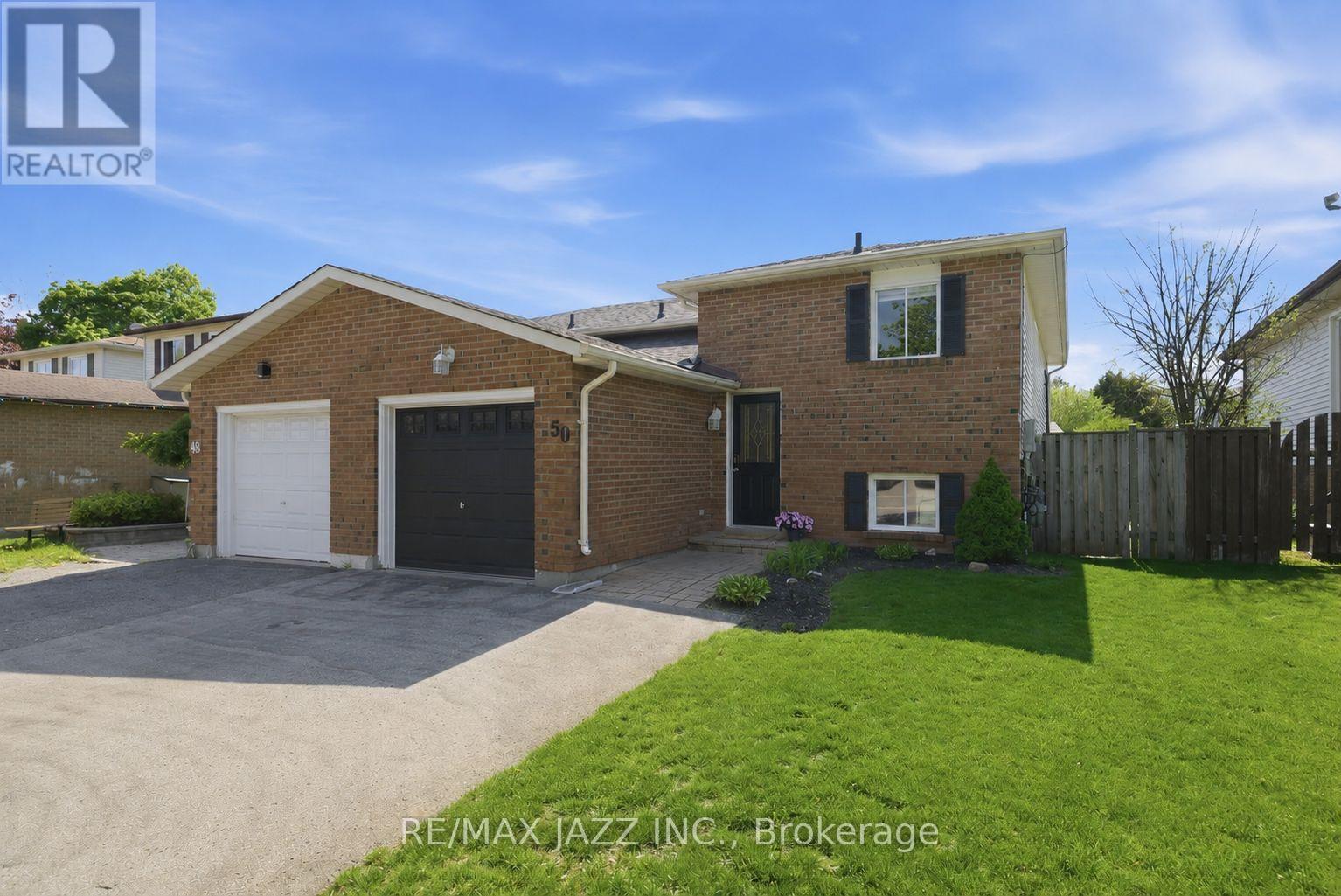 50 Hartsfield Drive, Clarington, Ontario  L1E 1L8 - Photo 1 - E13149008