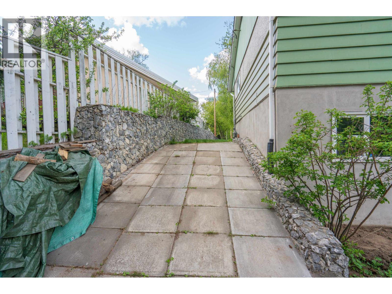 2725 Polaris Road, Prince George, British Columbia  V2N 5L3 - Photo 3 - R3098651