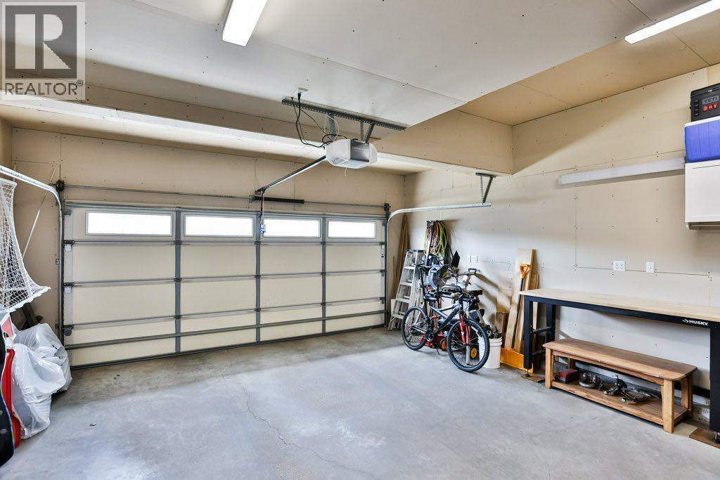 573 Squamish Lane W, Lethbridge, Alberta  T1K 7Z9 - Photo 2 - A2312779