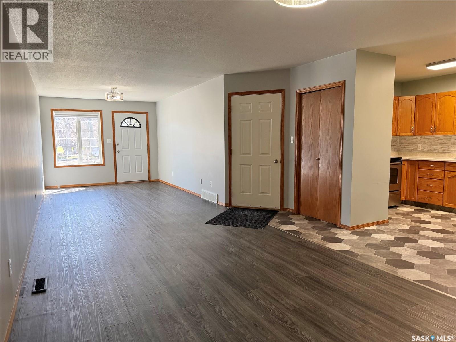B 1307 98th Street, Tisdale, Saskatchewan  S0E 1T0 - Photo 11 - SK033140