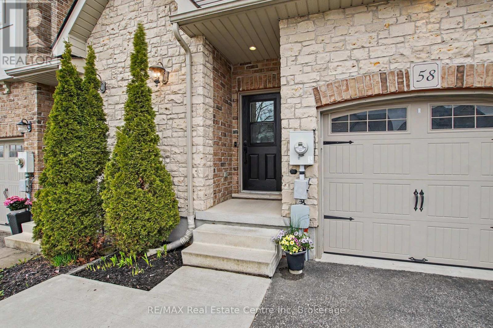 58 Curzon Crescent, Guelph, Ontario  N1K 1Z8 - Photo 2 - X13149196