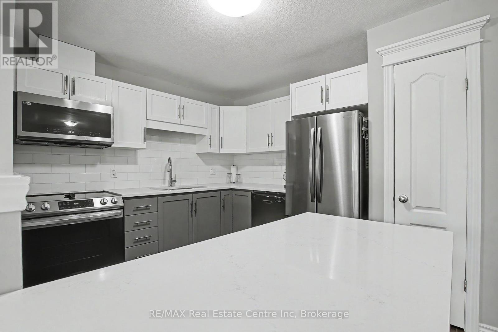 58 Curzon Crescent, Guelph, Ontario  N1K 1Z8 - Photo 5 - X13149196