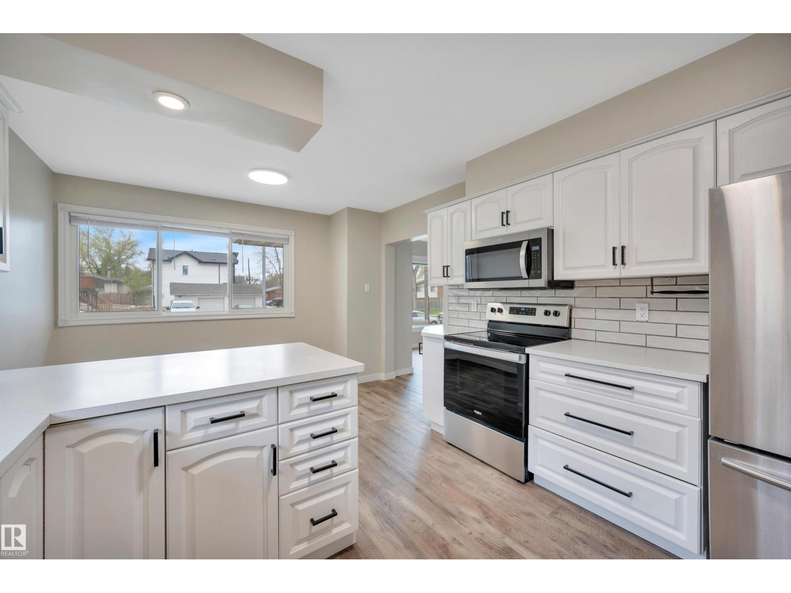 6515 104 A St Nw Nw, Edmonton, Alberta  T6Y 2M2 - Photo 8 - E4488733