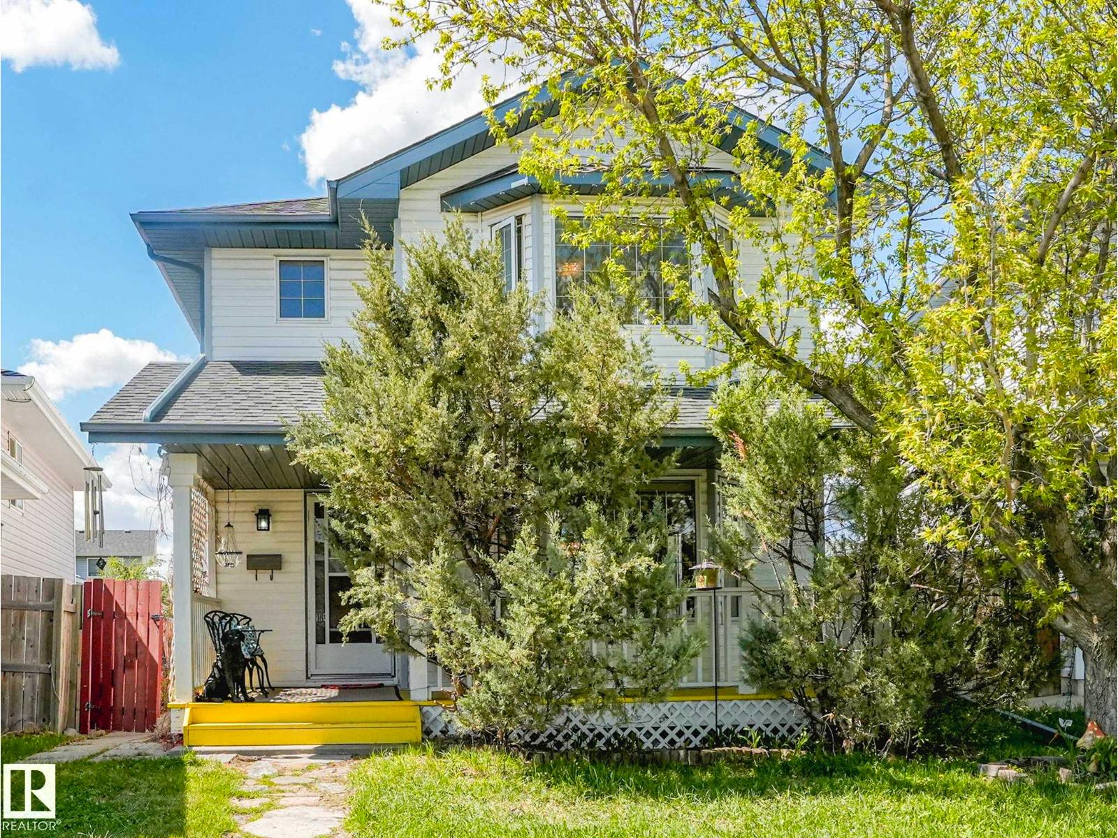 16228 55a St Nw, Edmonton, Alberta  T5Y 2S8 - Photo 2 - E4488735