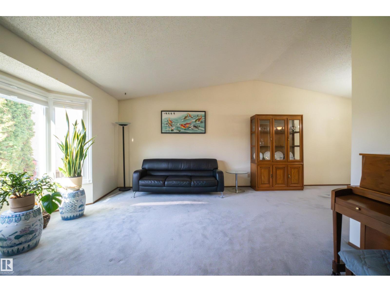 4724 38b Av Nw Nw, Edmonton, Alberta  T6L 5B9 - Photo 4 - E4488737