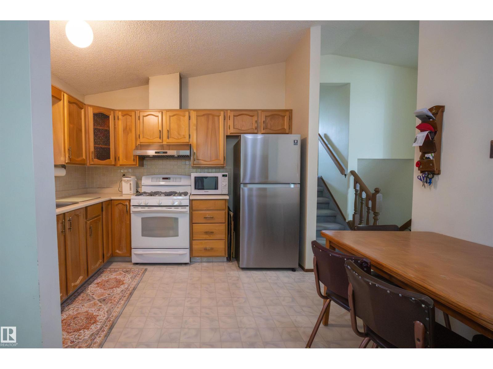 4724 38b Av Nw Nw, Edmonton, Alberta  T6L 5B9 - Photo 6 - E4488737