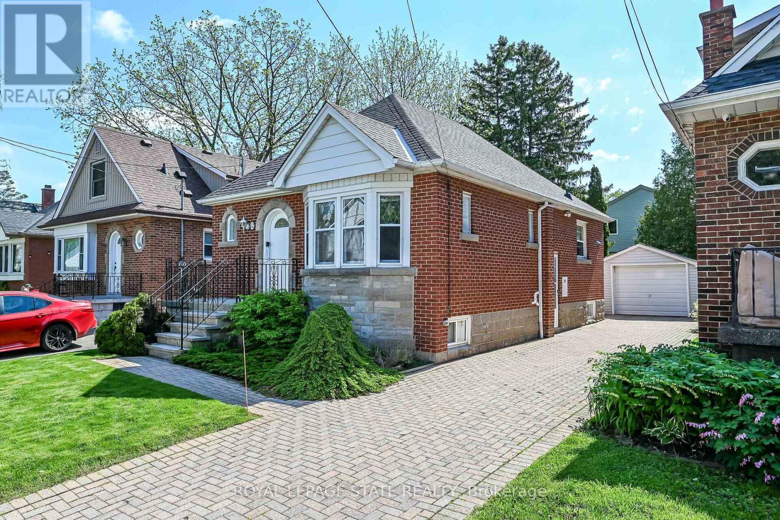 62 Uplands Avenue, Hamilton, Ontario  L8S 3X8 - Photo 2 - X13148600