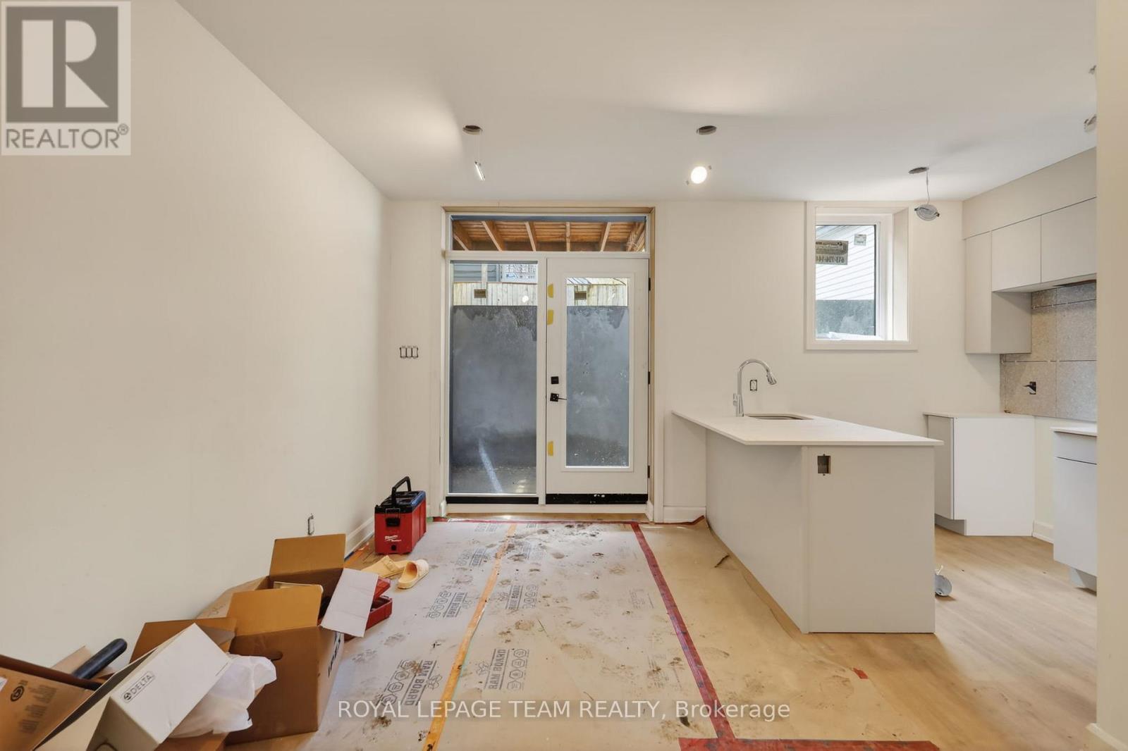 B - 608 Tweedsmuir Avenue, Ottawa, Ontario  K1Z 5P3 - Photo 4 - X13148962