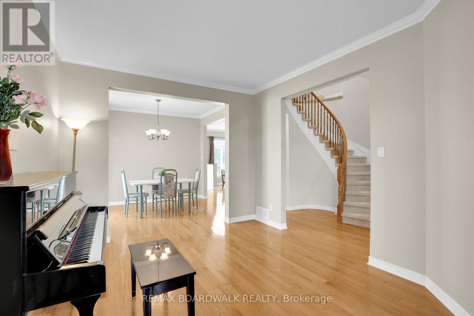 82 Upney Drive, Ottawa, Ontario  K2J 5G6 - Photo 13 - X13149072