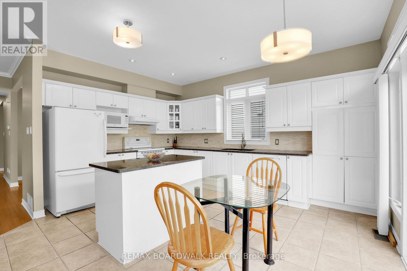 82 Upney Drive, Ottawa, Ontario  K2J 5G6 - Photo 2 - X13149072