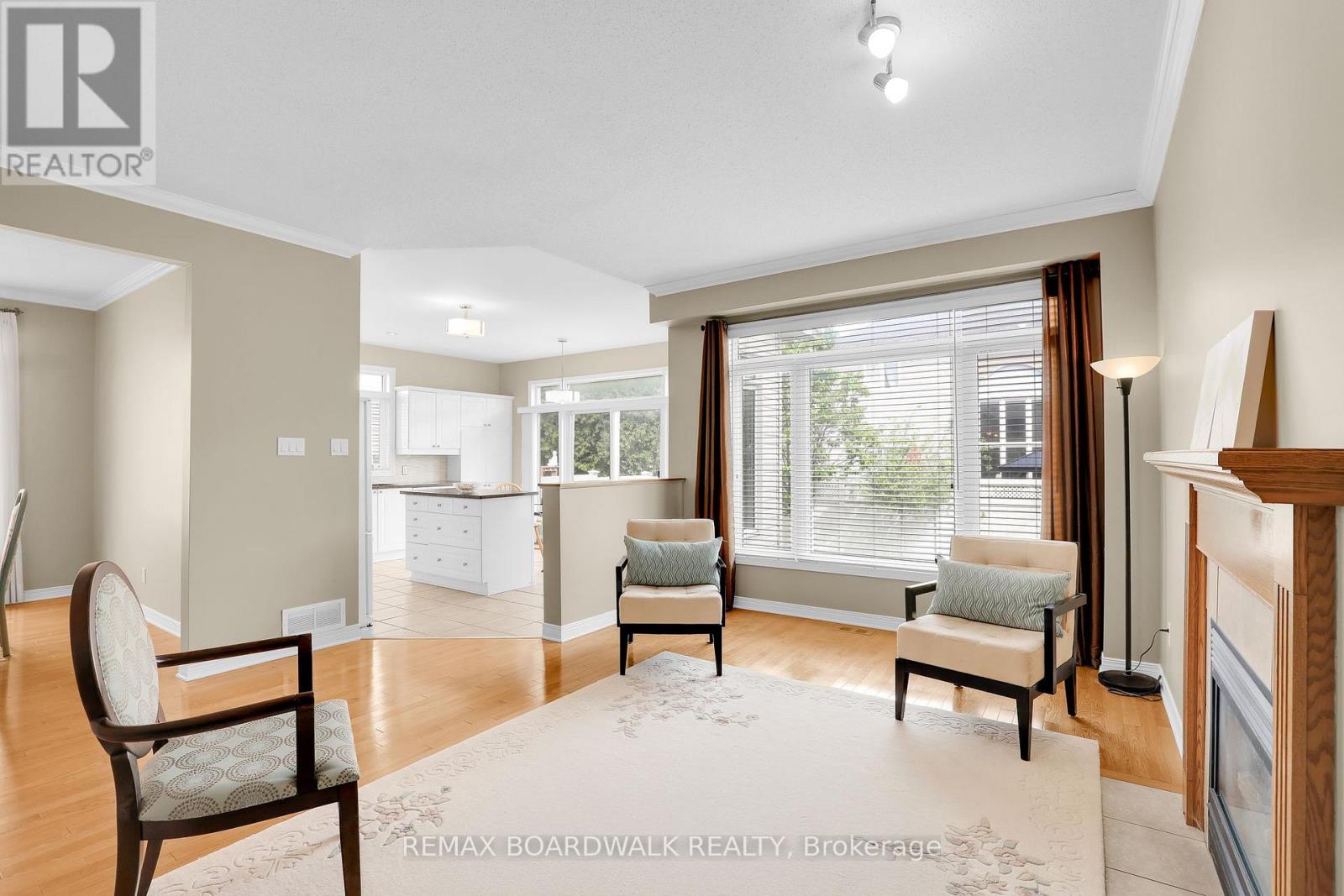 82 Upney Drive, Ottawa, Ontario  K2J 5G6 - Photo 3 - X13149072