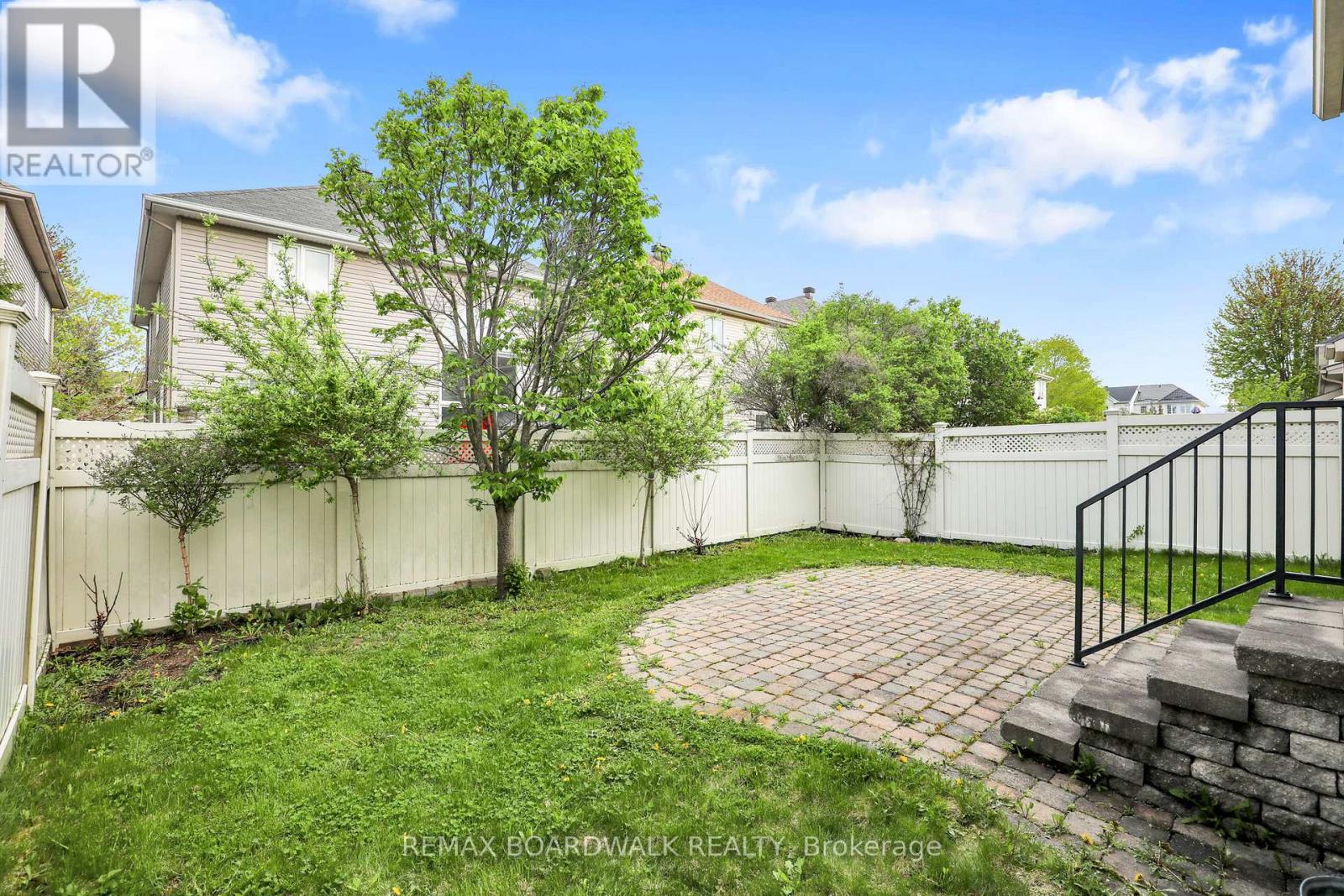 82 Upney Drive, Ottawa, Ontario  K2J 5G6 - Photo 5 - X13149072