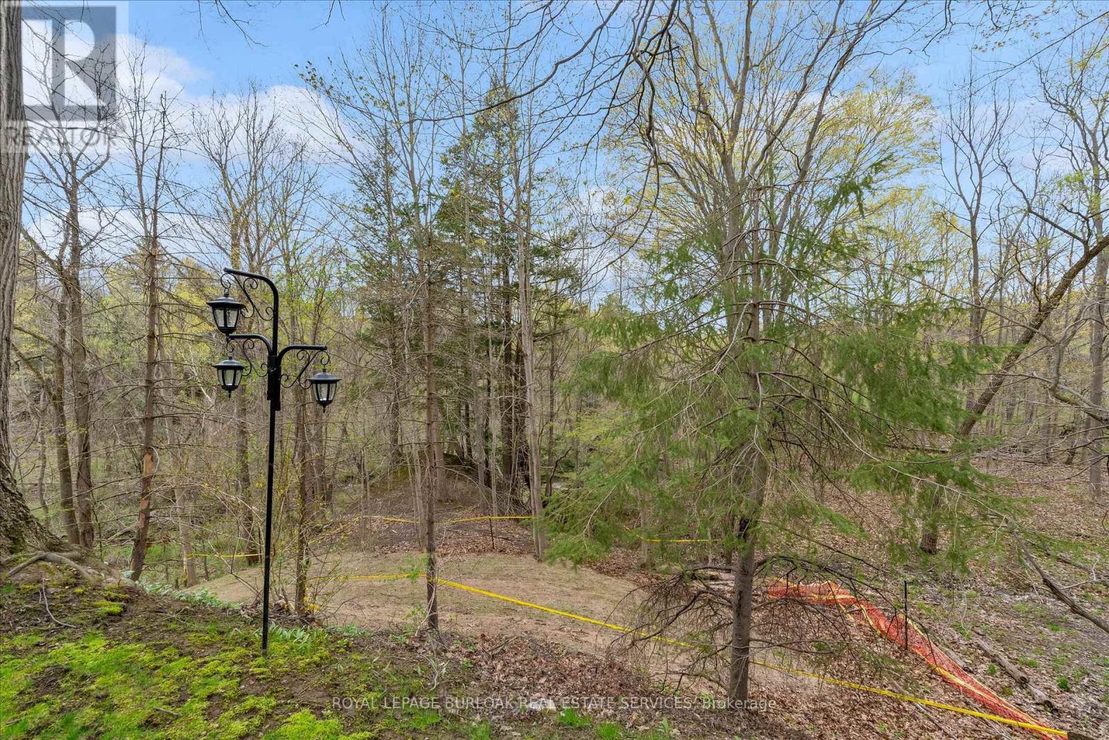 11 Crawford Court, Hamilton, Ontario  L9H 6G2 - Photo 39 - X13148742