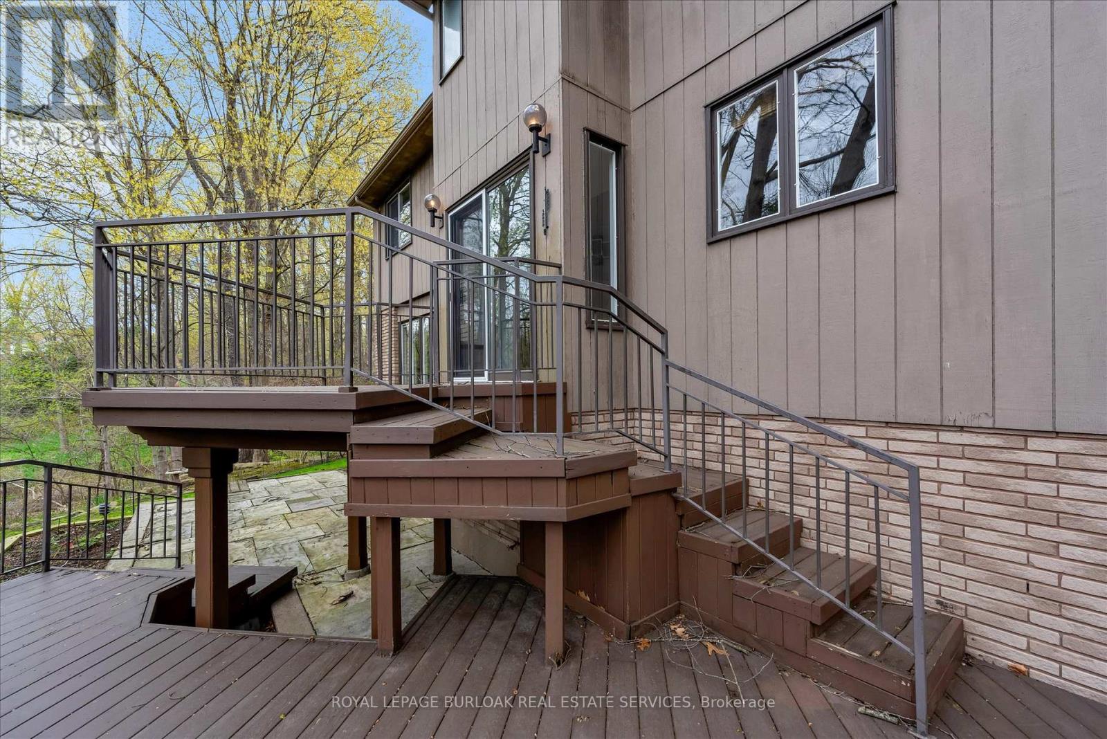 11 Crawford Court, Hamilton, Ontario  L9H 6G2 - Photo 42 - X13148742