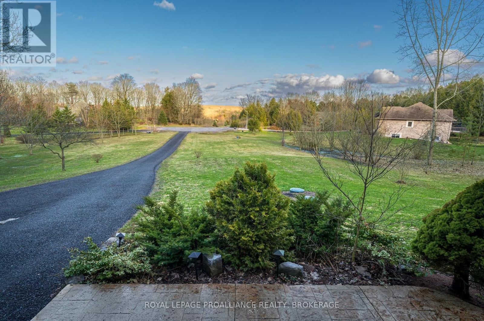 27 Collins Drive, Frontenac, Ontario  K0H 1X0 - Photo 3 - X13006780