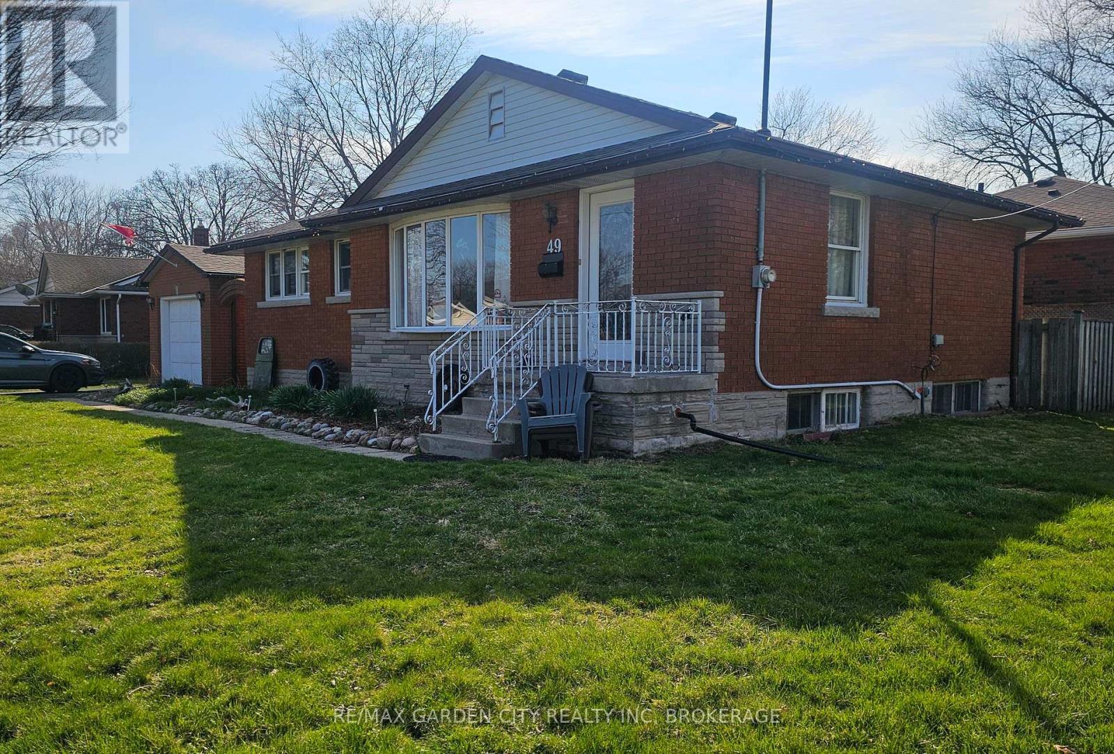 49 Whittaker Avenue, Grimsby, Ontario  L3M 3J3 - Photo 5 - X13148846