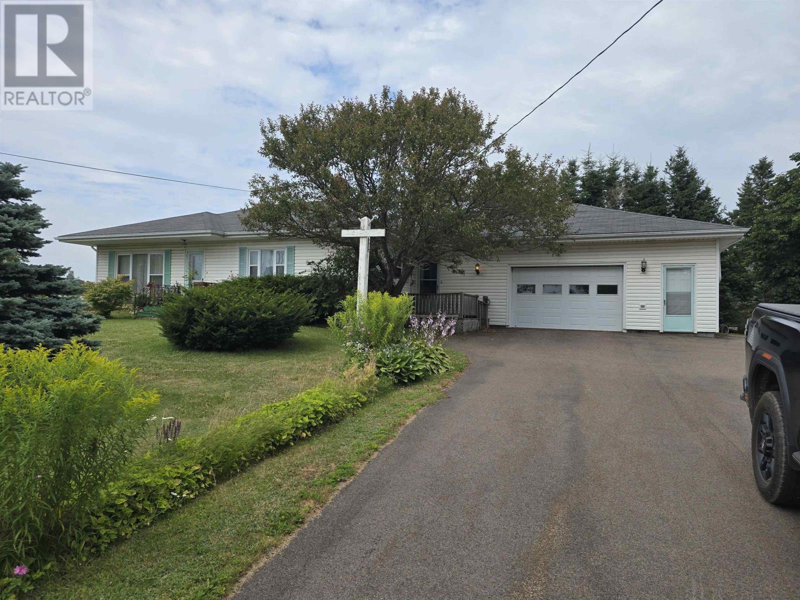 18746 Trans Canada Highway, Desable, Prince Edward Island C0A 1J0 - Photo 1 - 202611480